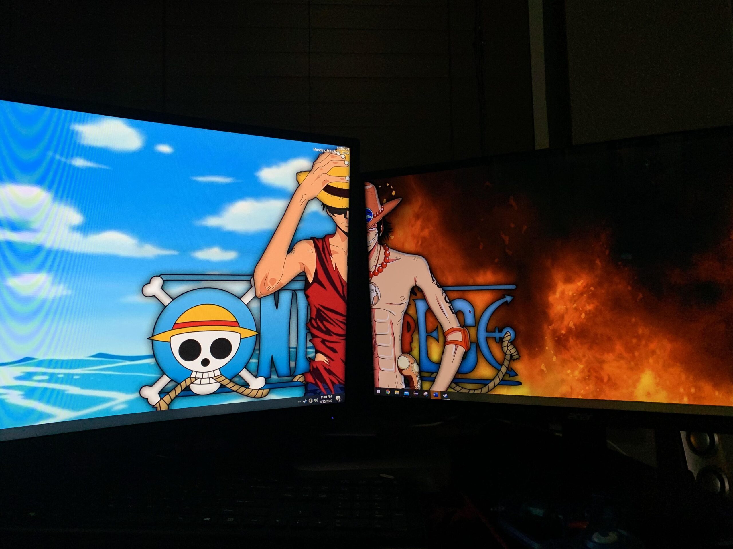 Wallpaper Dual Monitor Anime Keren untuk Desktop